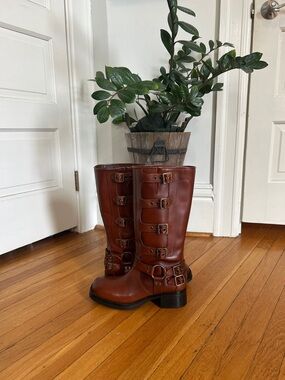 Steve Madden Rocky Cognac Distressed Boots